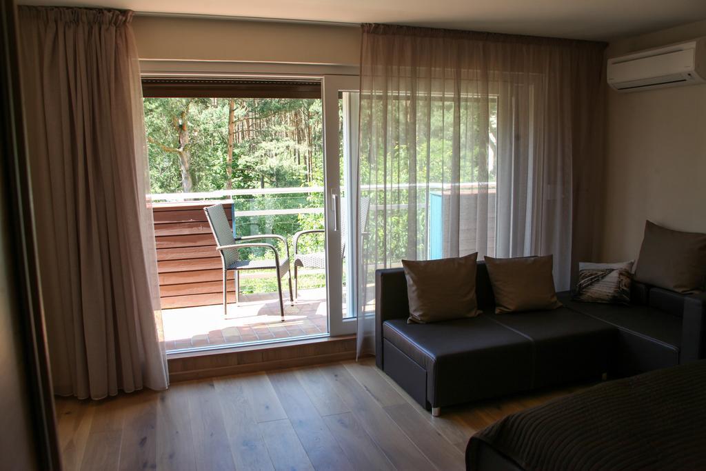 Holiday Terrace Nido Extérieur photo